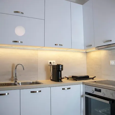 Marianna'S Stylish Brand New Apt In The Heart Of Atena Exterior foto